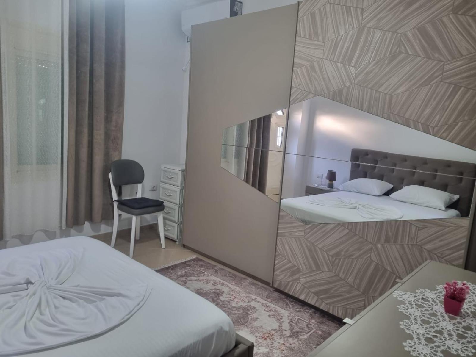 Vila Megi-Rent Room Vlorë Εξωτερικό φωτογραφία