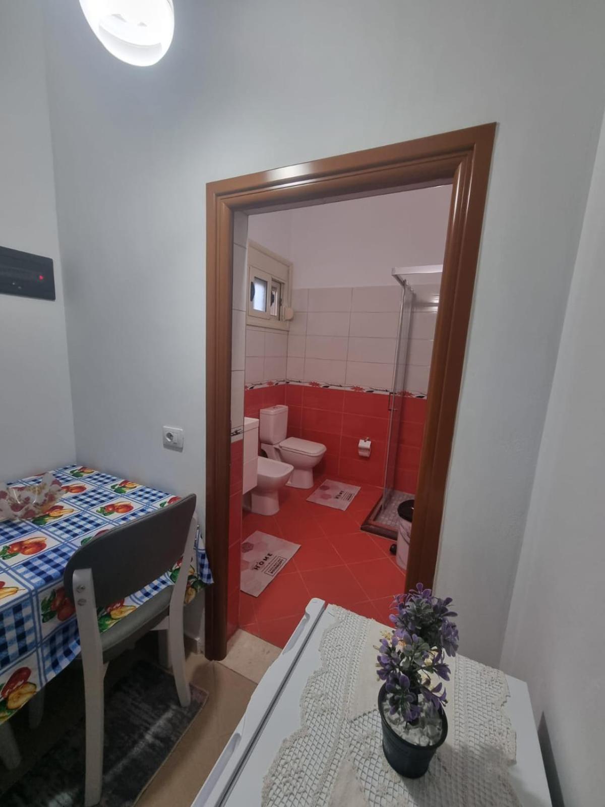 Vila Megi-Rent Room Vlorë Εξωτερικό φωτογραφία