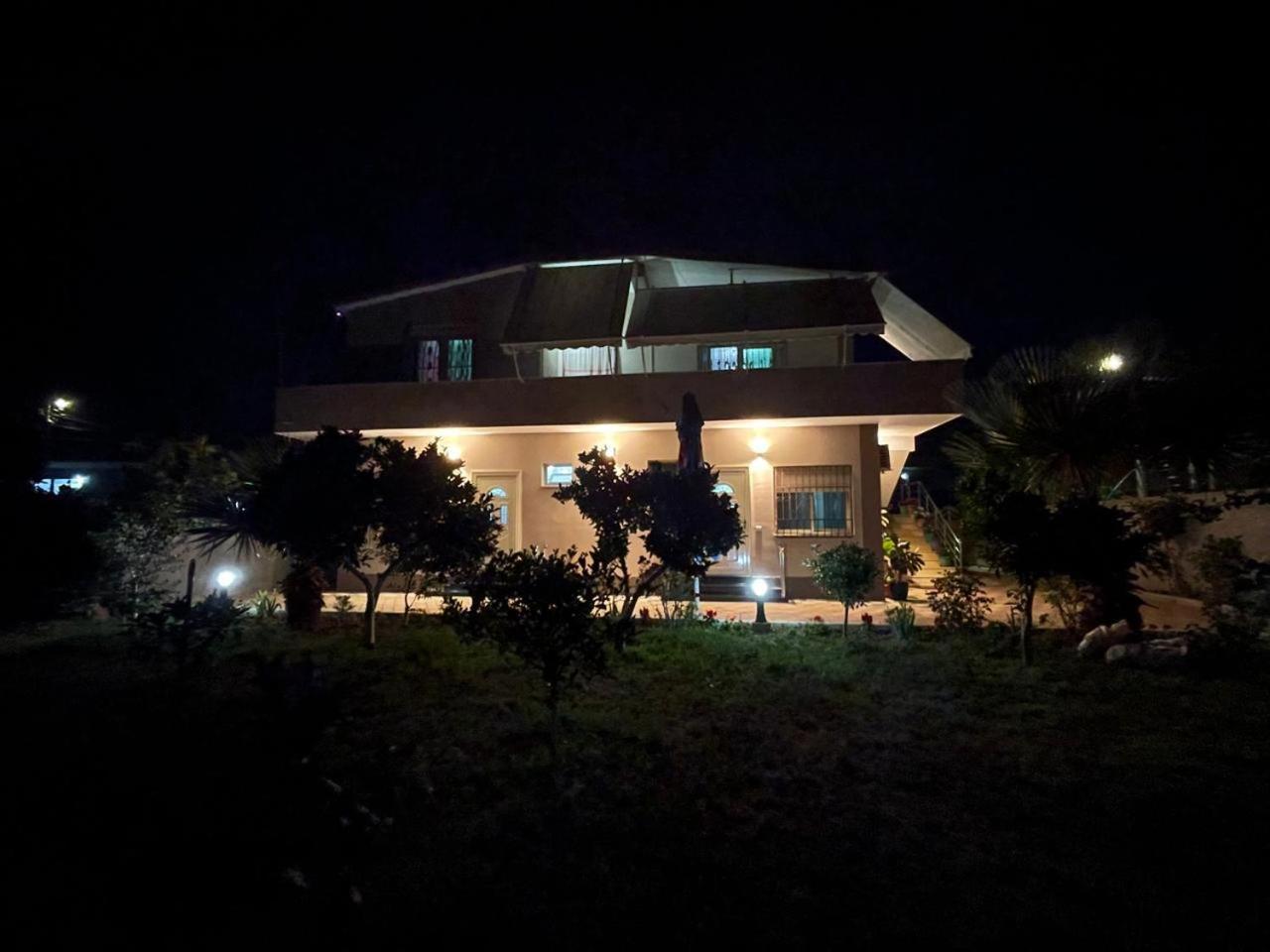Vila Megi-Rent Room Vlorë Εξωτερικό φωτογραφία