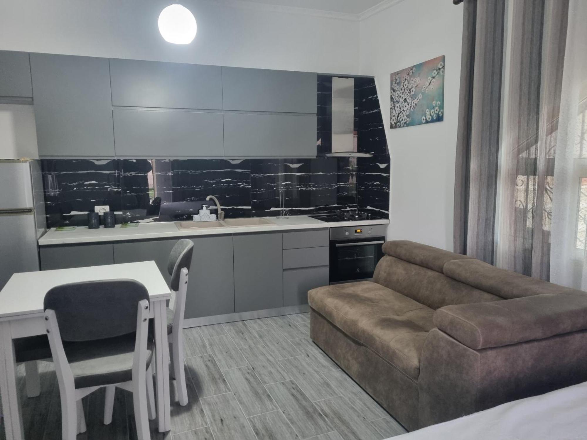 Vila Megi-Rent Room Vlorë Εξωτερικό φωτογραφία