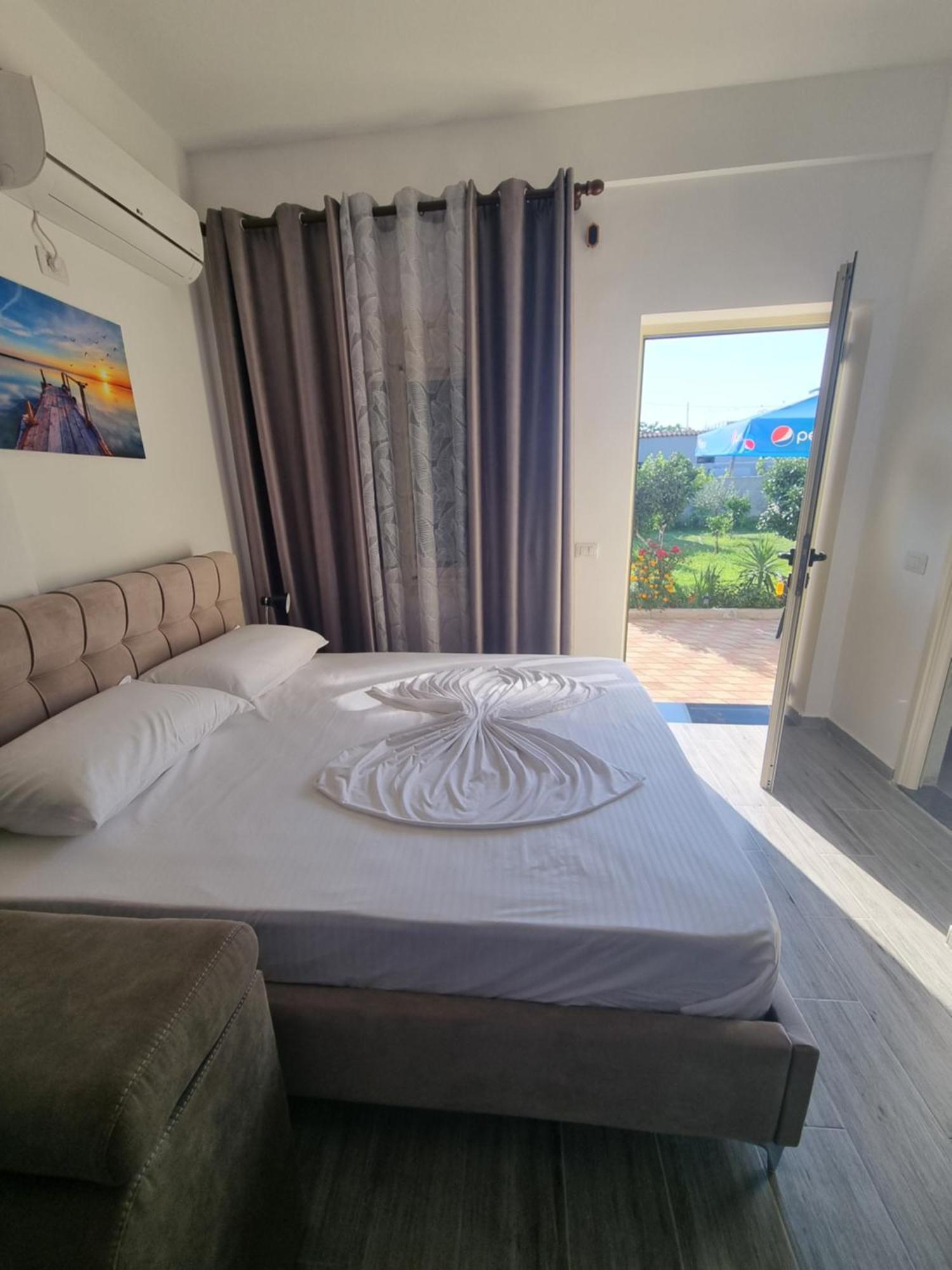Vila Megi-Rent Room Vlorë Εξωτερικό φωτογραφία