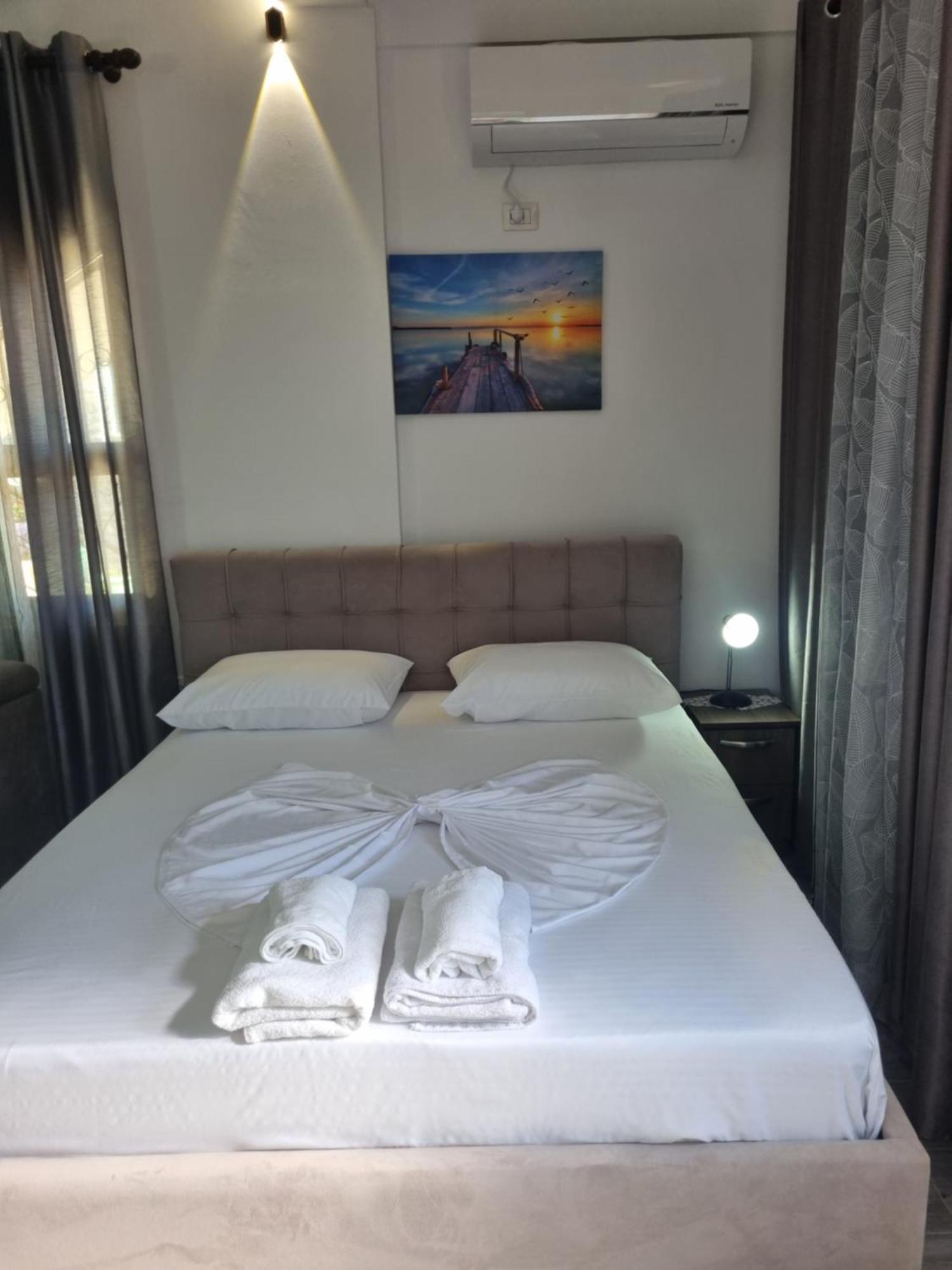 Vila Megi-Rent Room Vlorë Εξωτερικό φωτογραφία