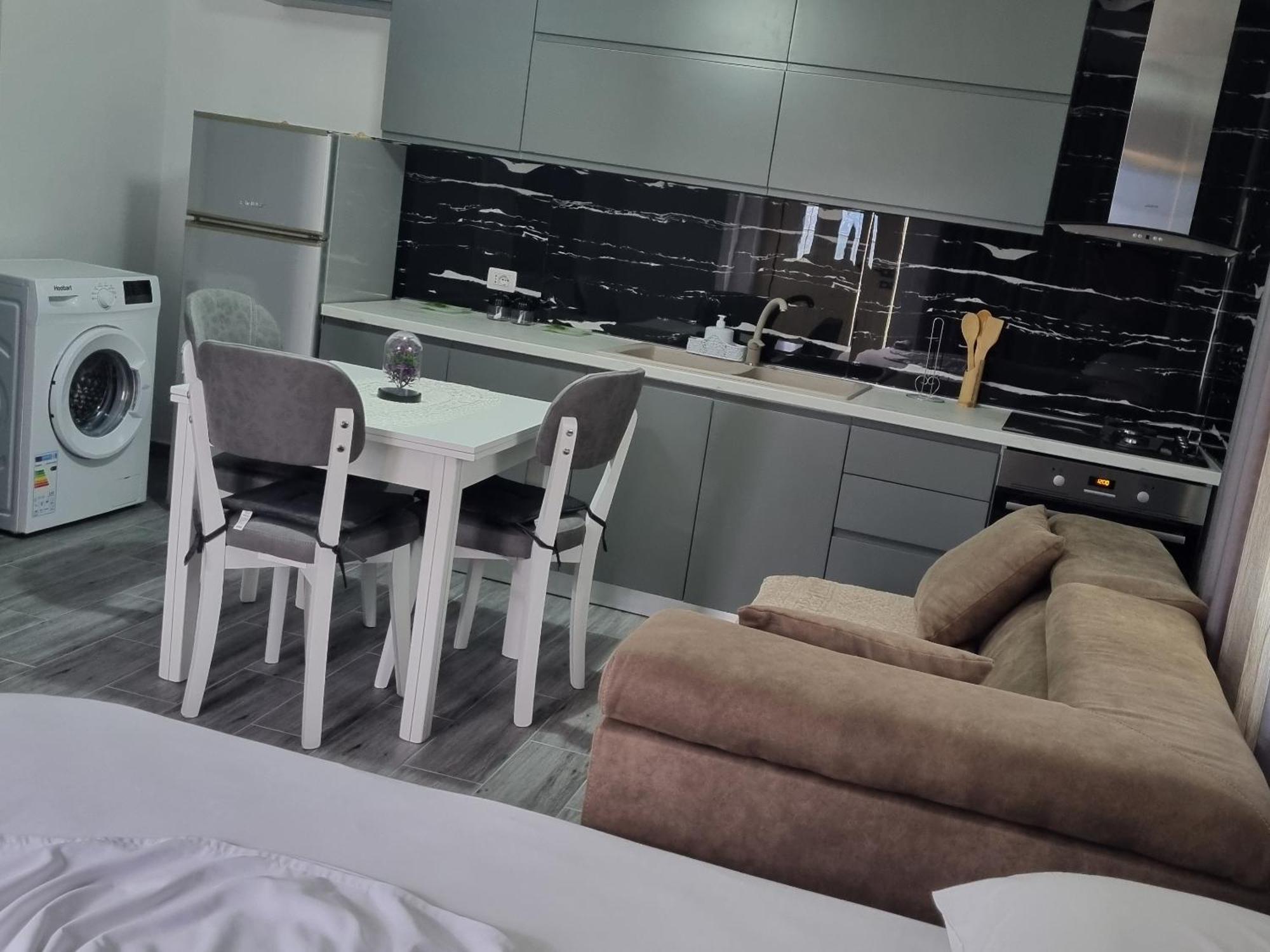 Vila Megi-Rent Room Vlorë Εξωτερικό φωτογραφία